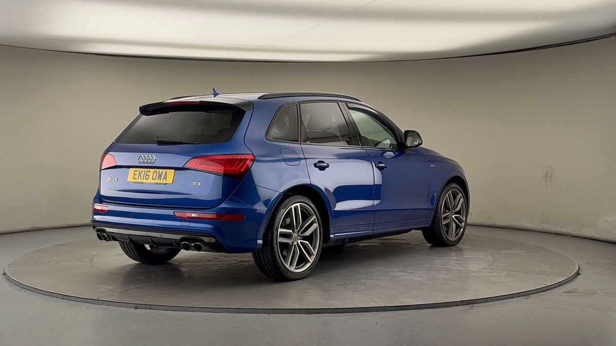 More views of Audi SQ5