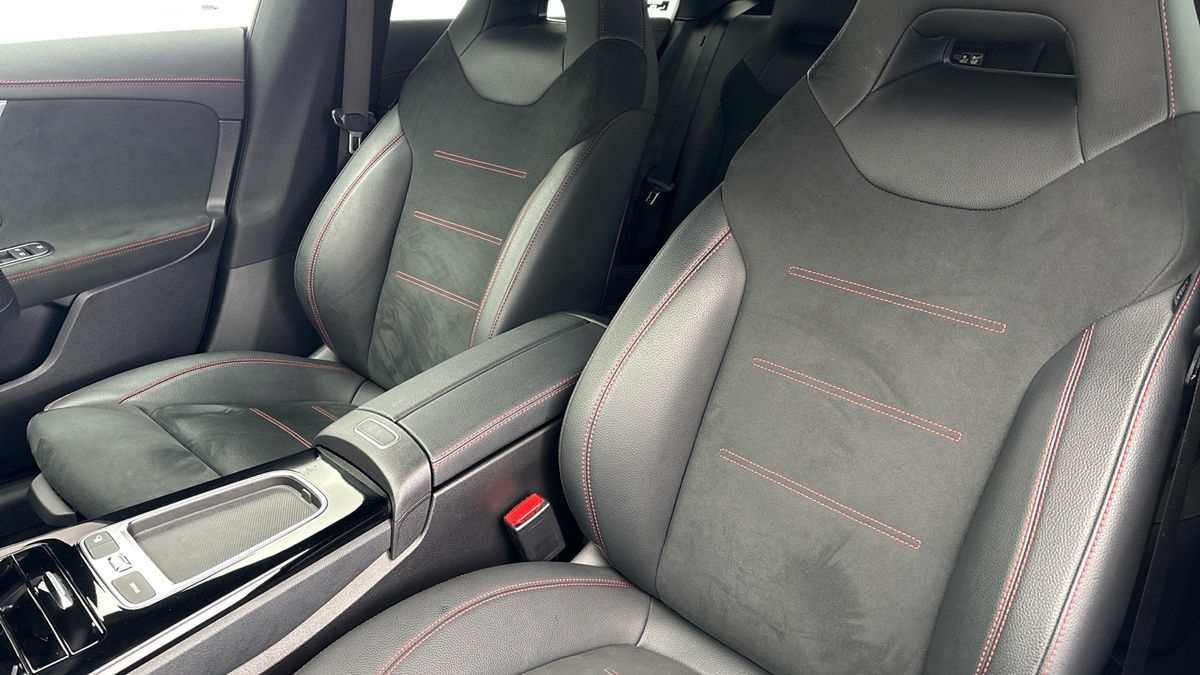 Mercedes-Benz CLA Image 7