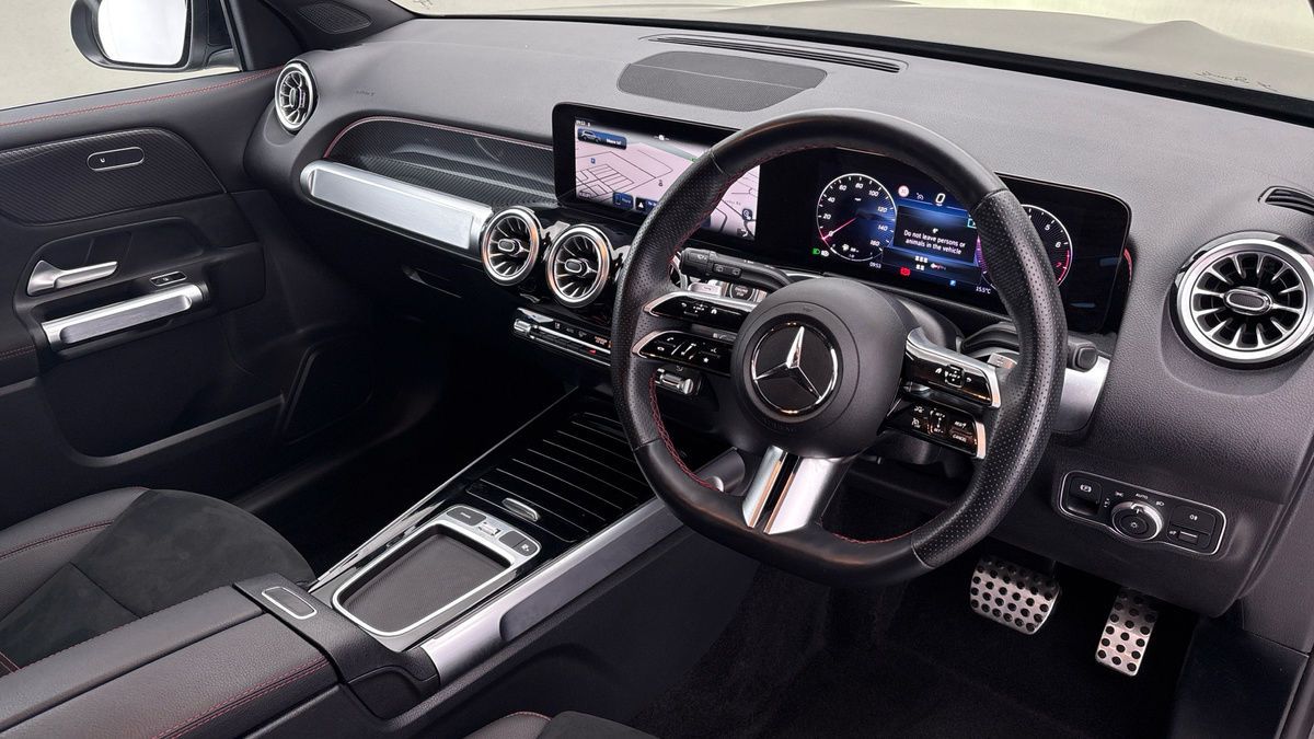 Mercedes-Benz GLB Image 5