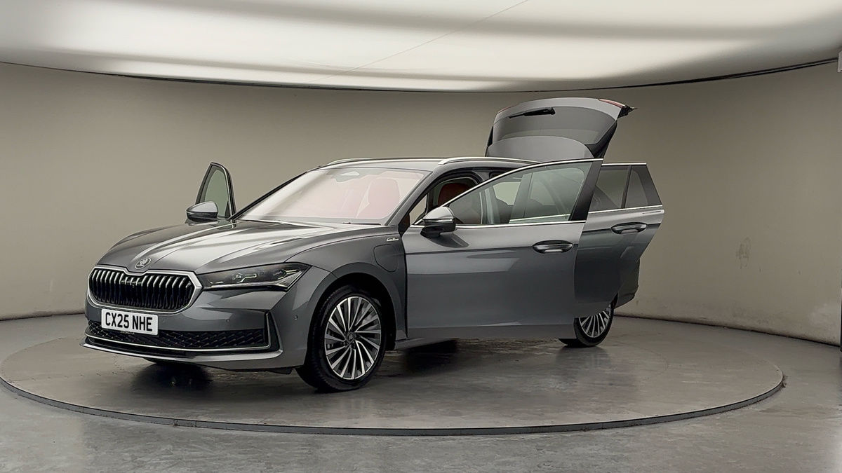 More views of Skoda Superb