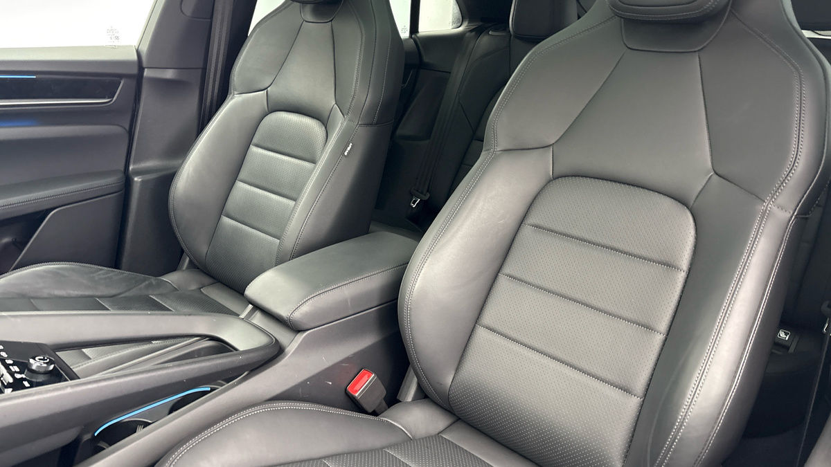 Porsche Macan Image 7