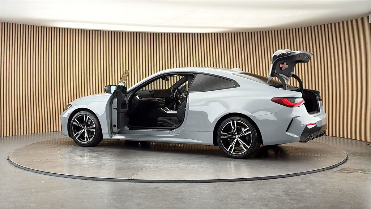 More views of BMW 4 Series