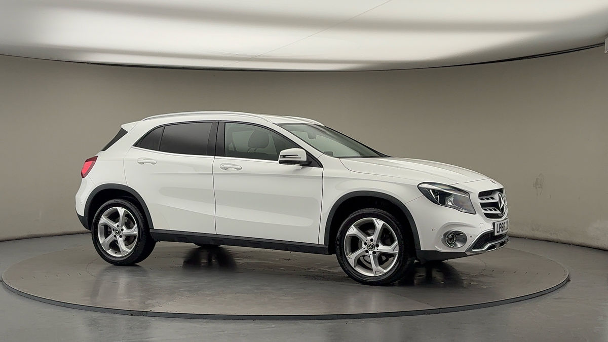 More views of Mercedes-Benz GLA