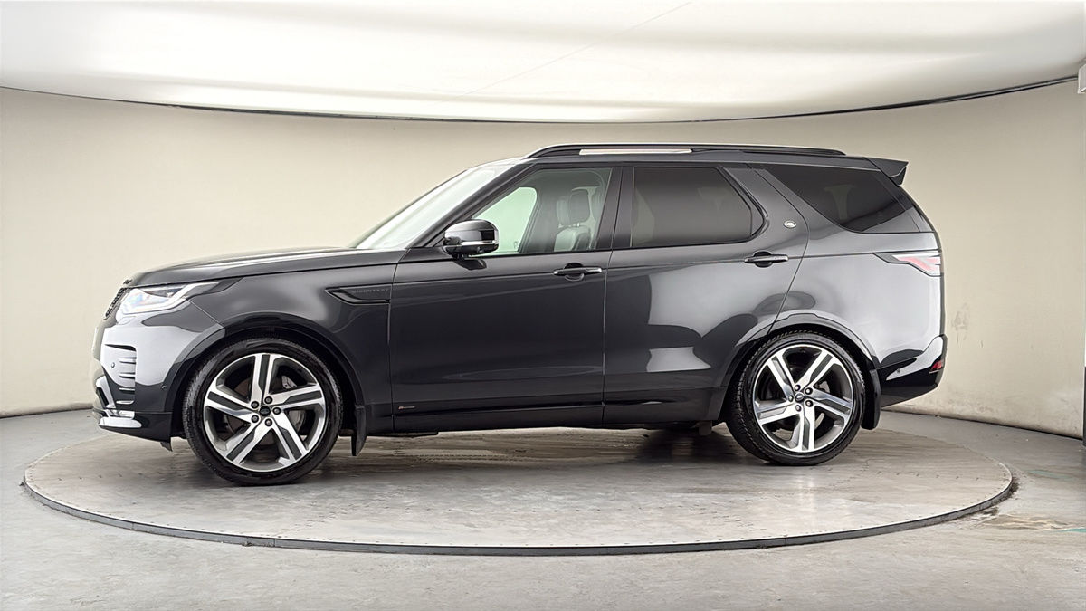 More views of Land Rover Discovery