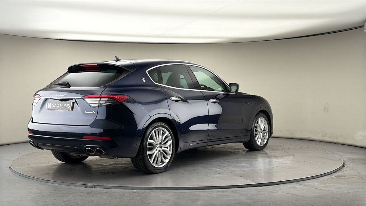 Maserati Levante Image 21