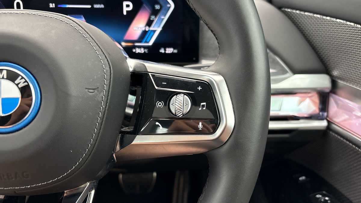 BMW i7 Image 14