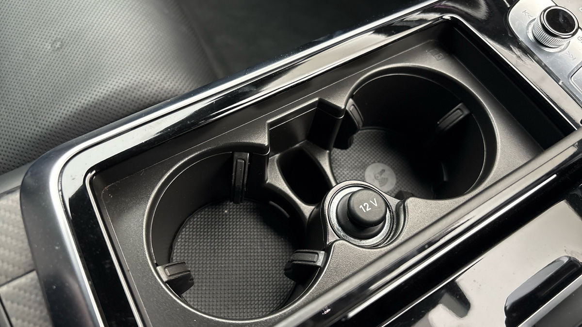 Audi RSQ8 Image 30