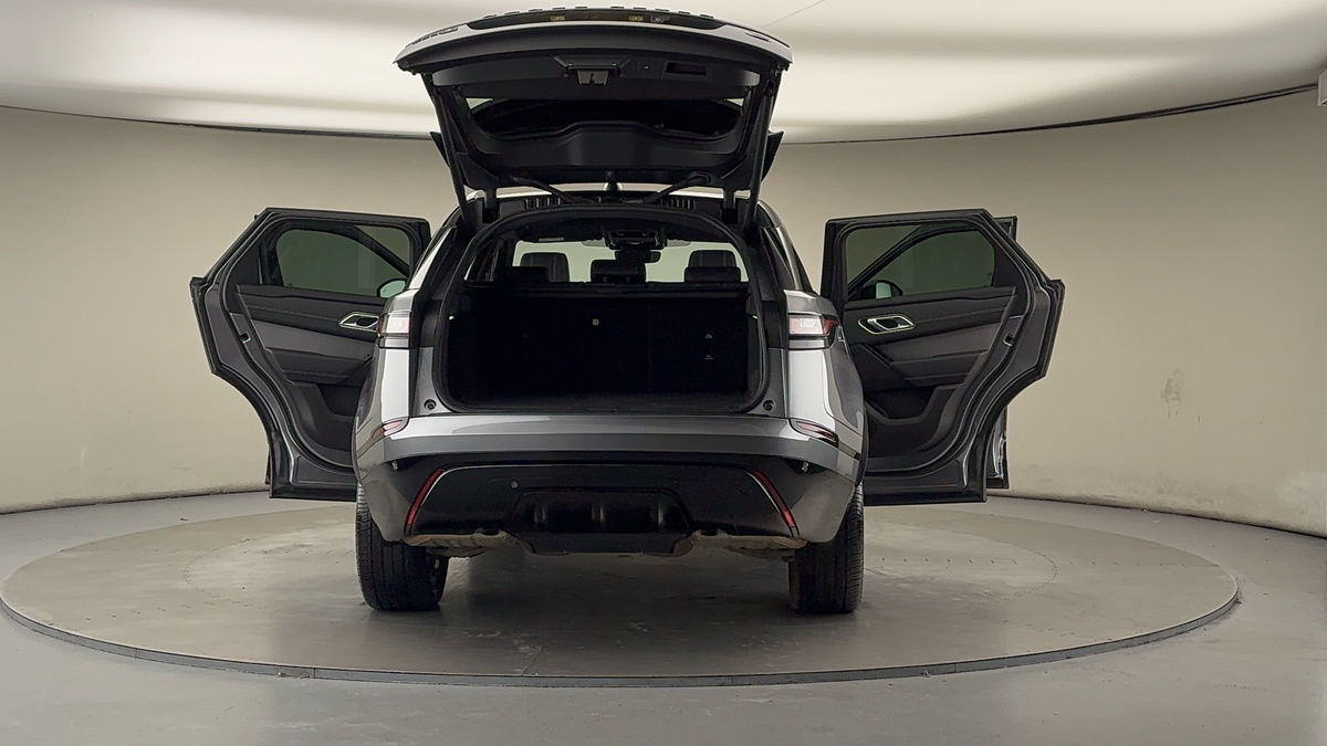 More views of Land Rover Range Rover Velar