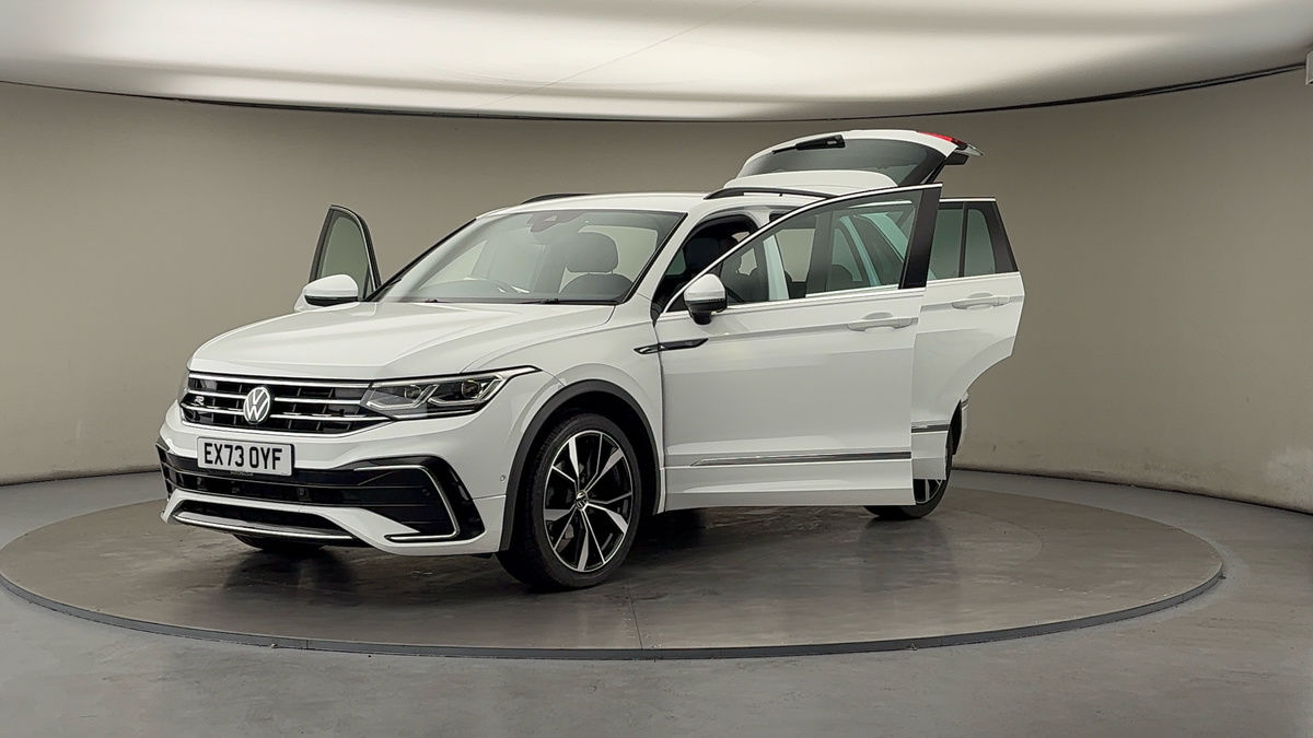 More views of Volkswagen Tiguan