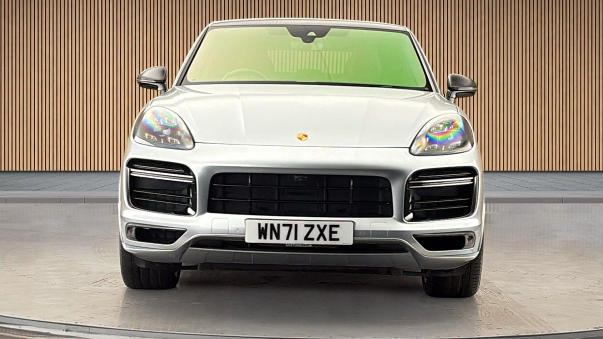Porsche Cayenne Image 3