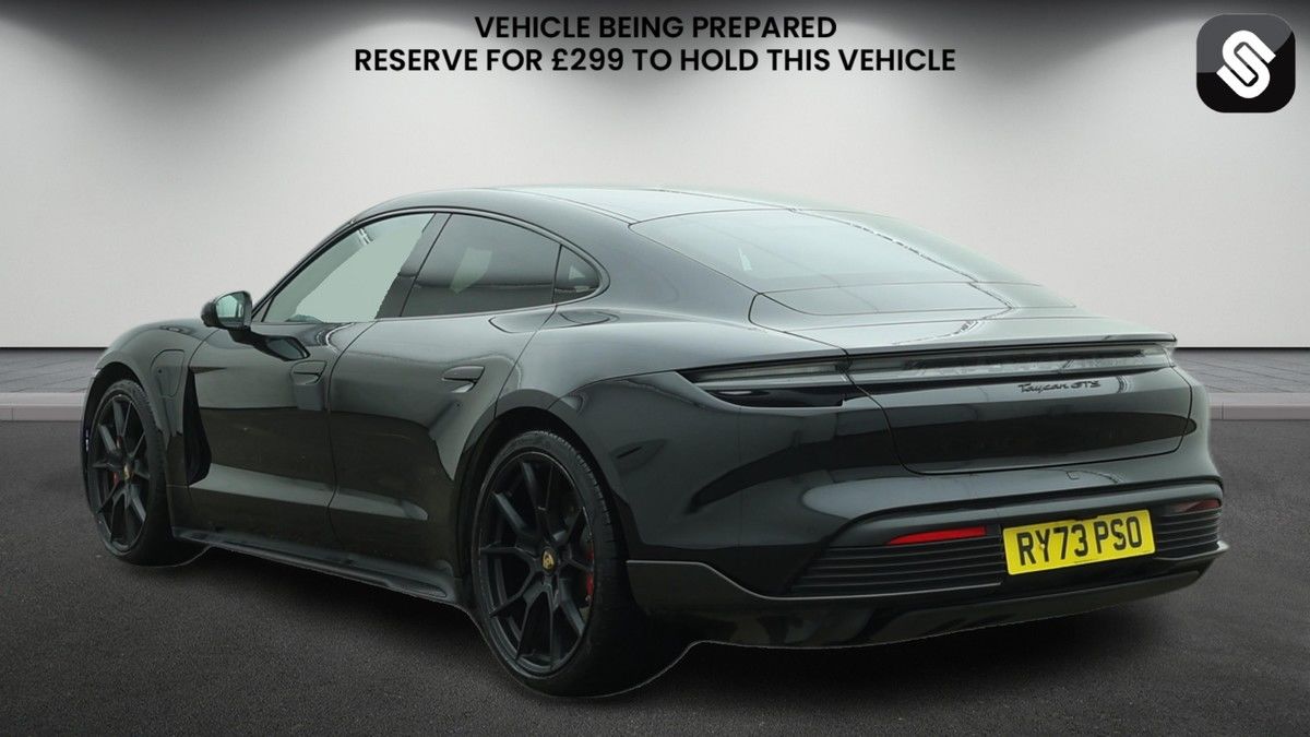 Porsche Taycan Image 3