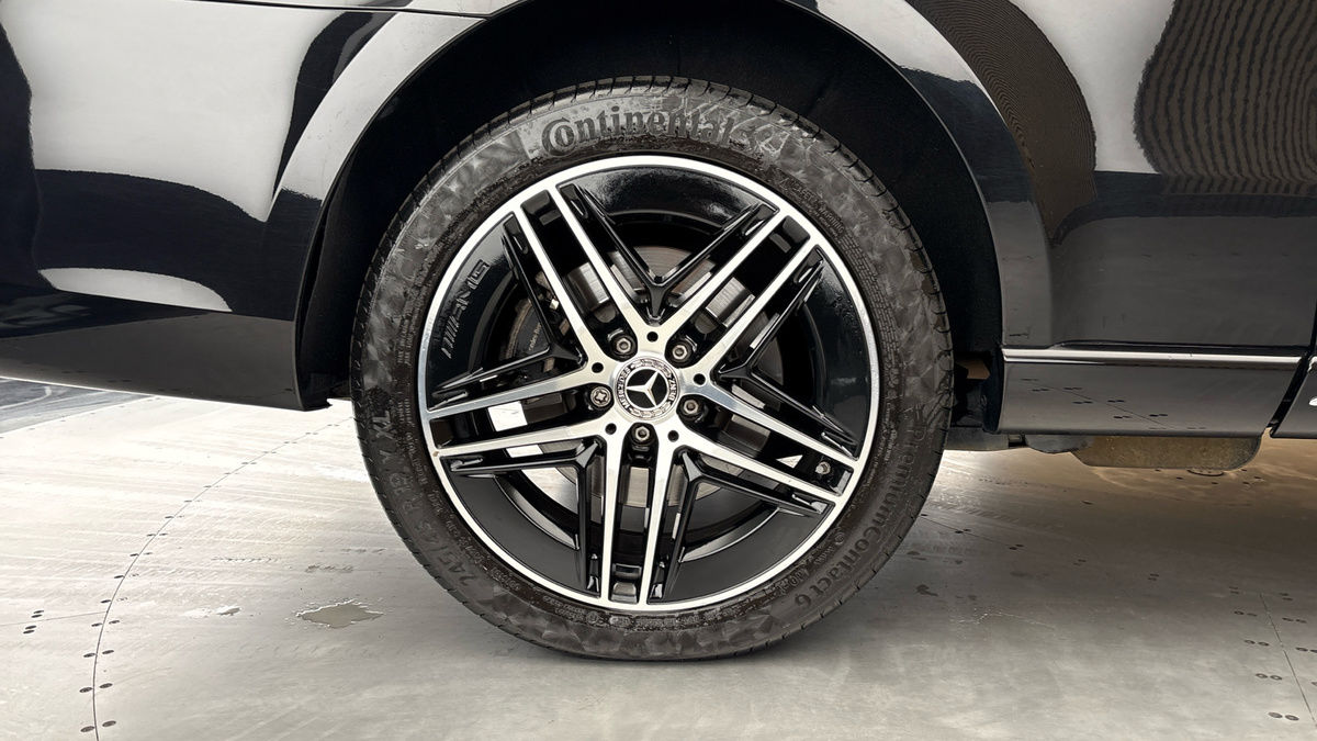 Mercedes-Benz V Class Image 10