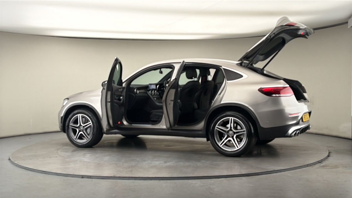 More views of Mercedes-Benz GLC