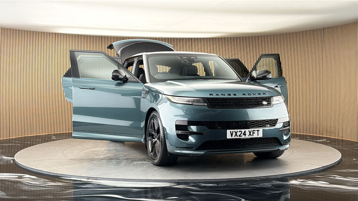 More views of Land Rover Range Rover Sport