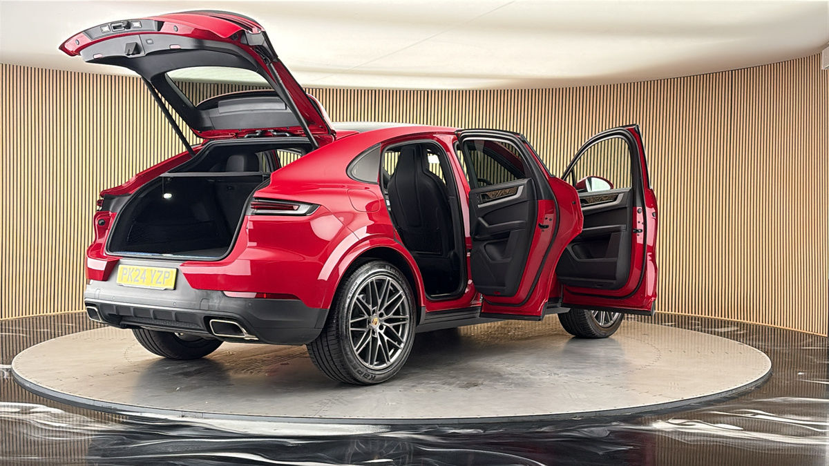 More views of Porsche Cayenne