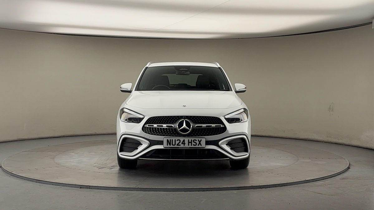 Mercedes-Benz GLA Image 3