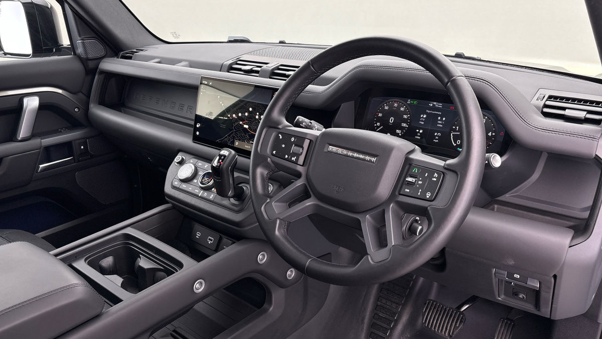 Land Rover Defender 110 Urban Image 9