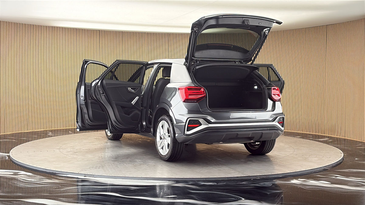 More views of Audi Q2