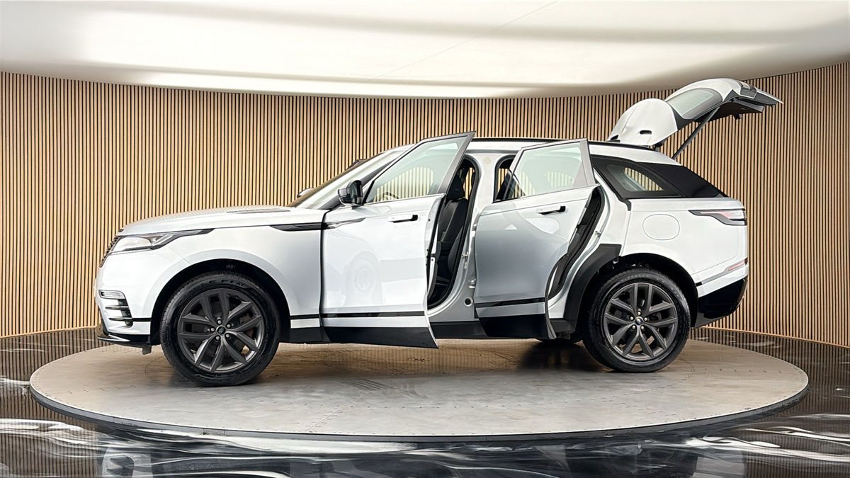 More views of Land Rover Range Rover Velar