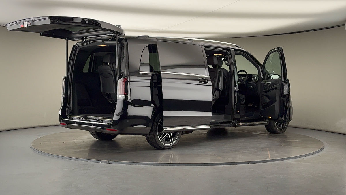 More views of Mercedes-Benz V Class