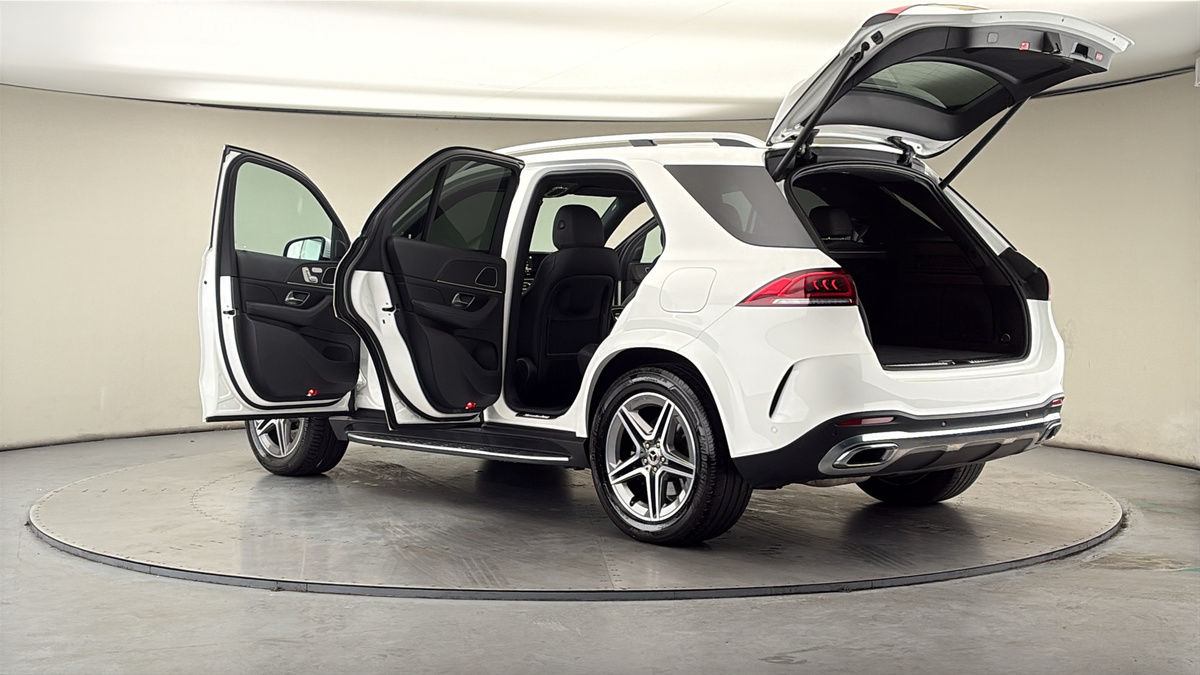 More views of Mercedes-Benz GLE