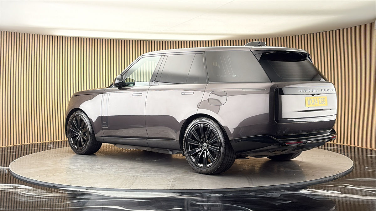 More views of Land Rover Range Rover