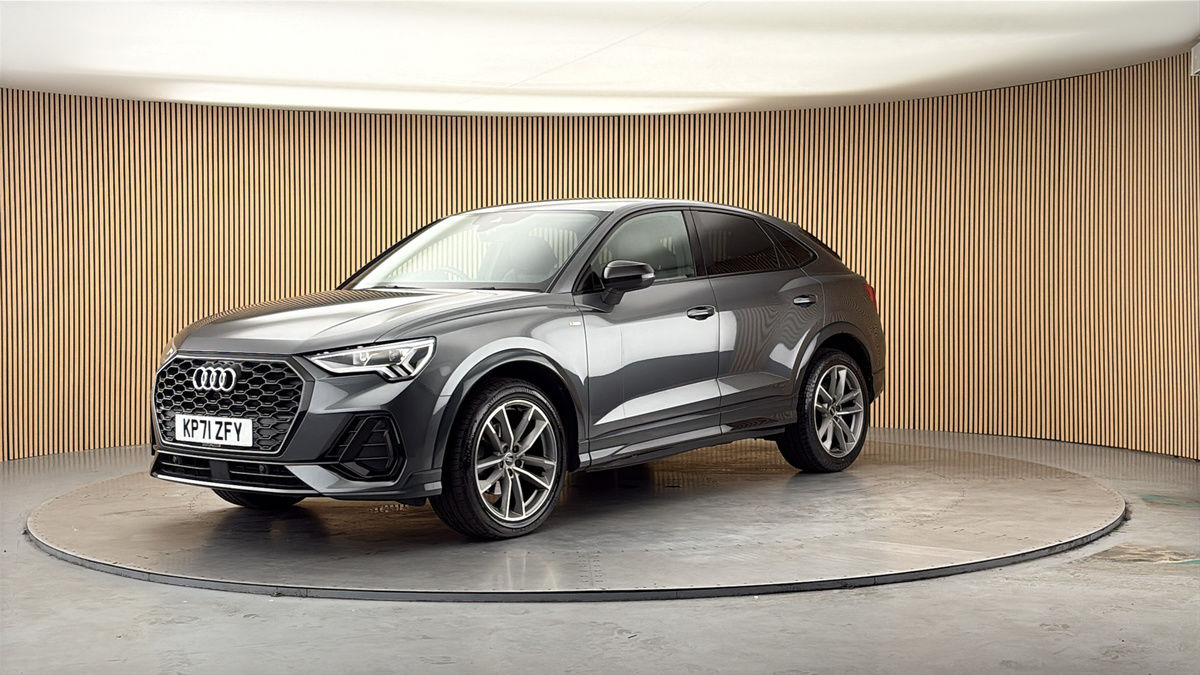 Audi Q3 Image 38