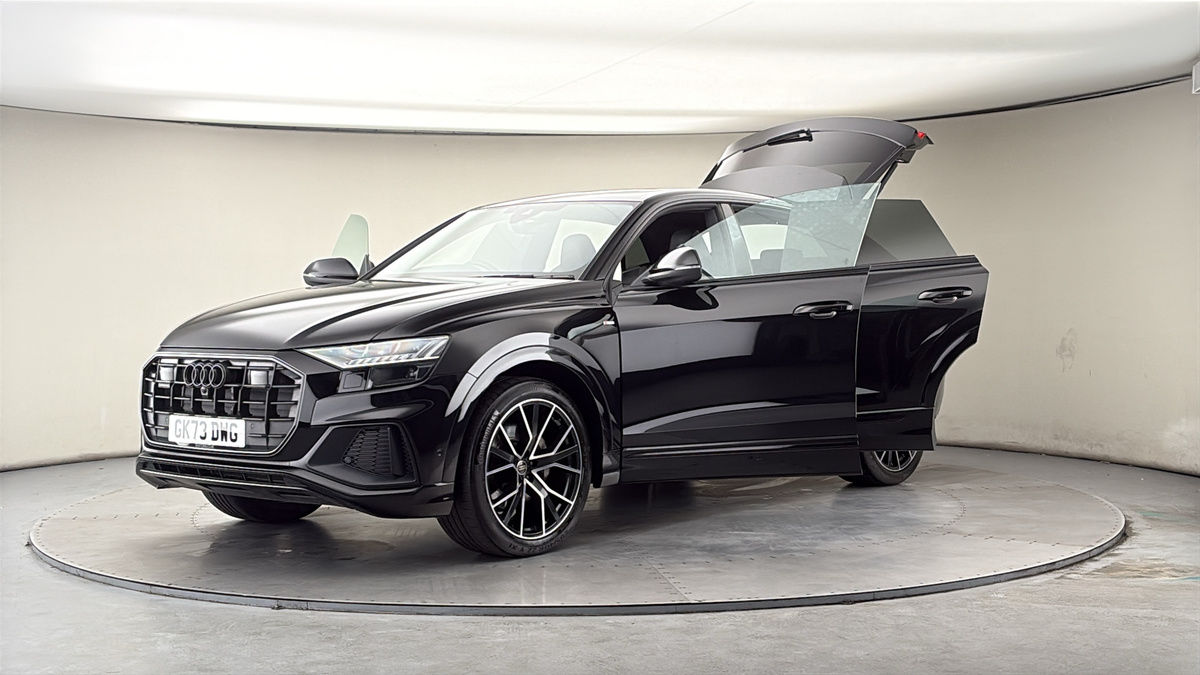 Audi Q8 Image 22