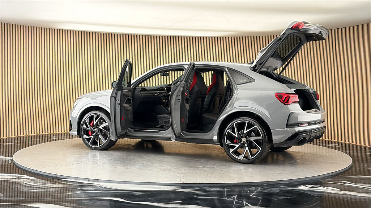 More views of Audi RS Q3