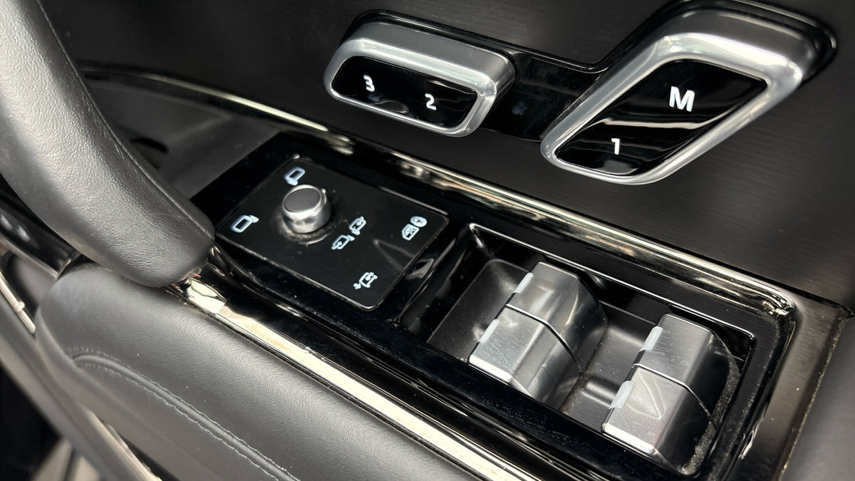Land Rover Range Rover Sport Image 26