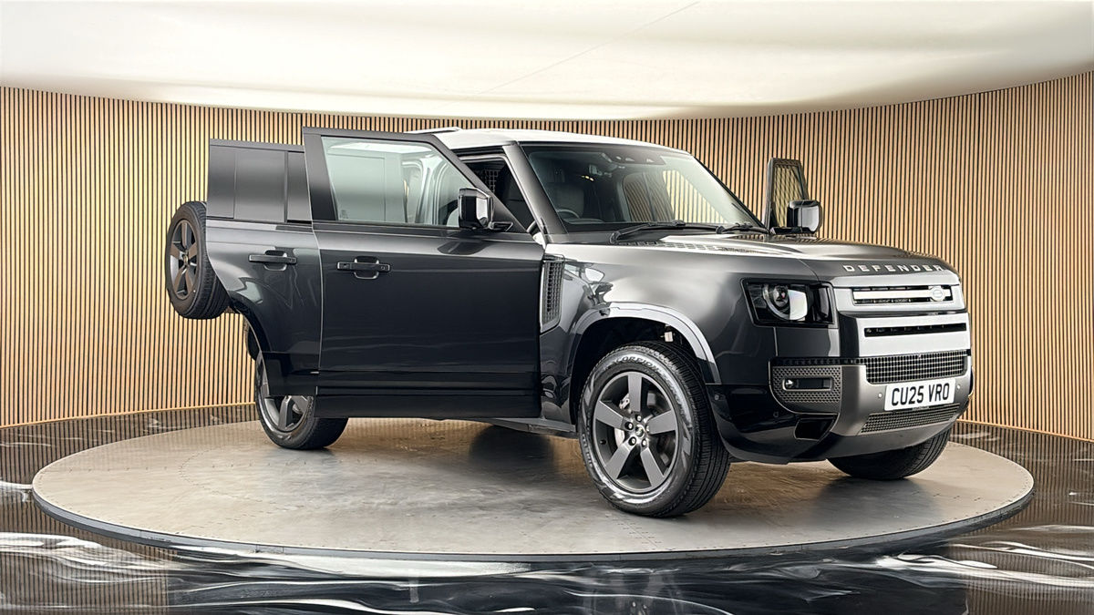 More views of Land Rover Defender 110