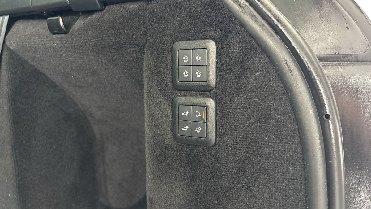 Land Rover Range Rover Sport Image 26