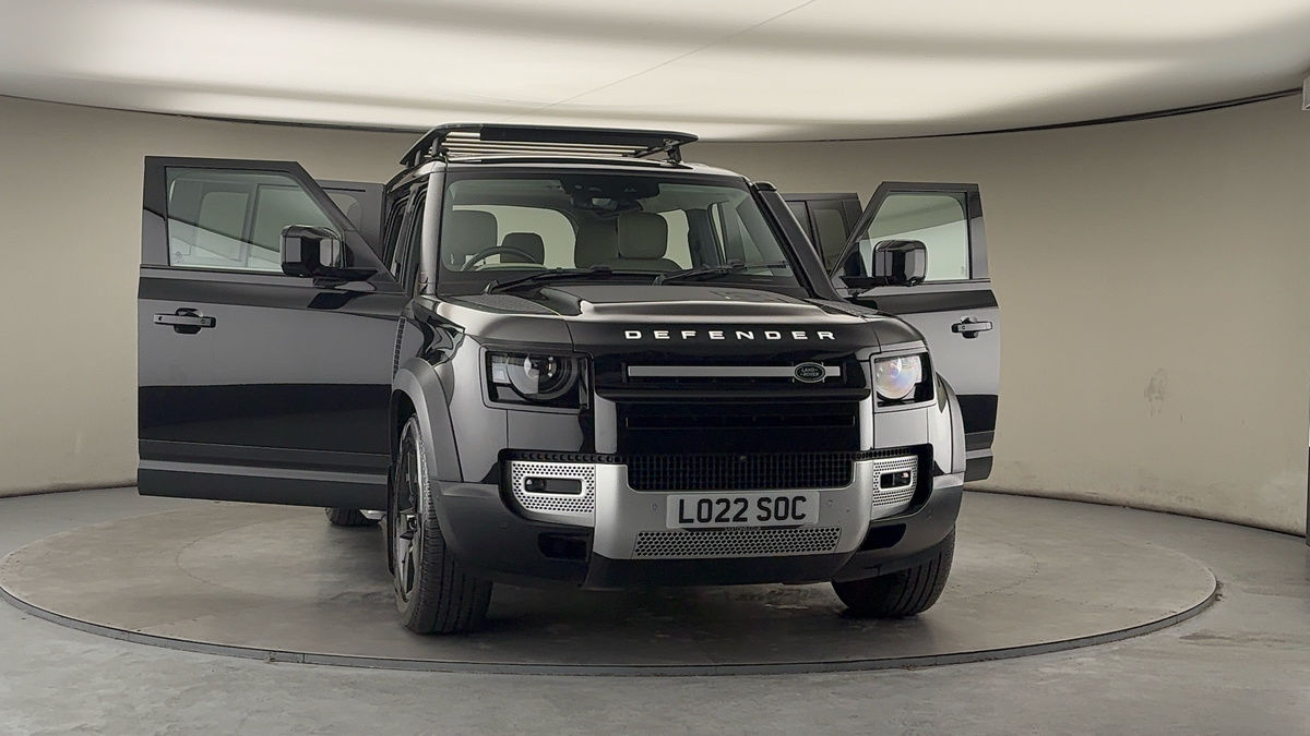 More views of Land Rover Defender 110