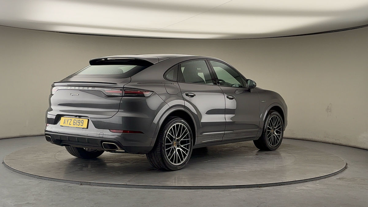 More views of Porsche Cayenne