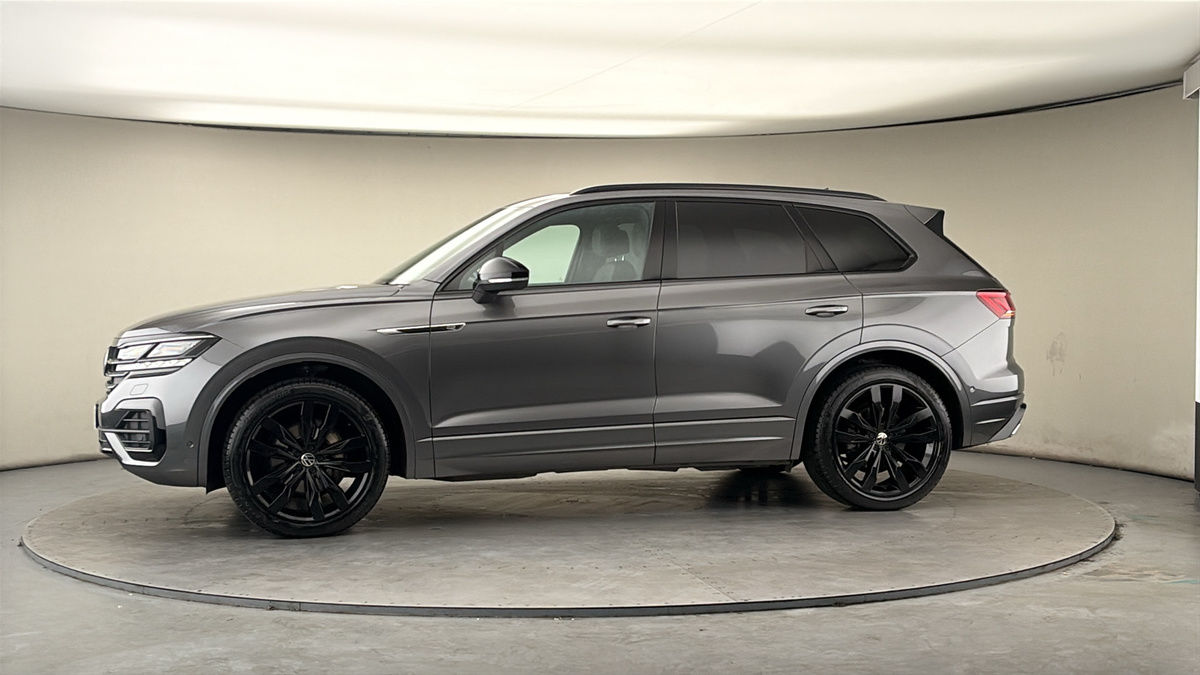 More views of Volkswagen Touareg