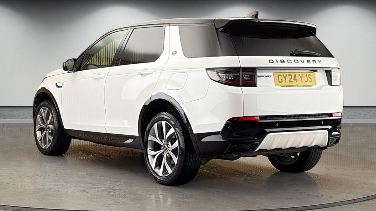 Land Rover Discovery Sport Image 2