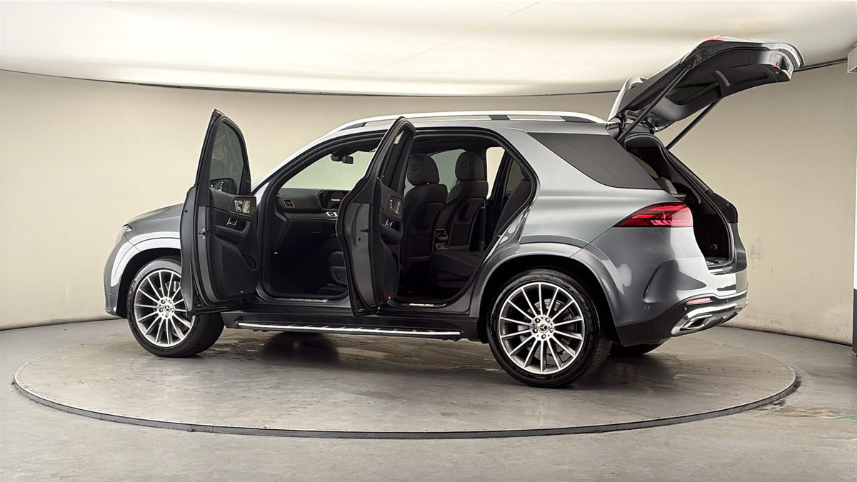 More views of Mercedes-Benz GLE