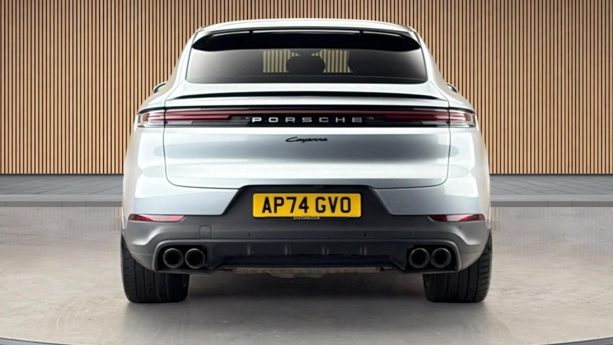 Porsche Cayenne Image 4
