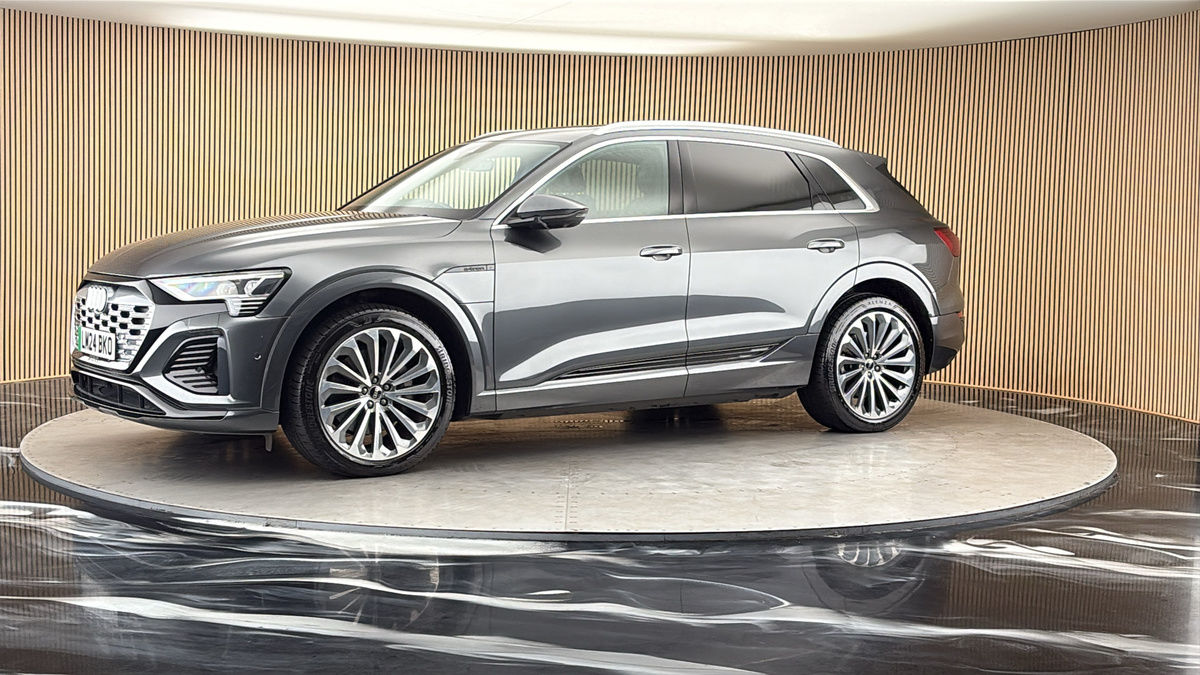 More views of Audi Q8 e-tron
