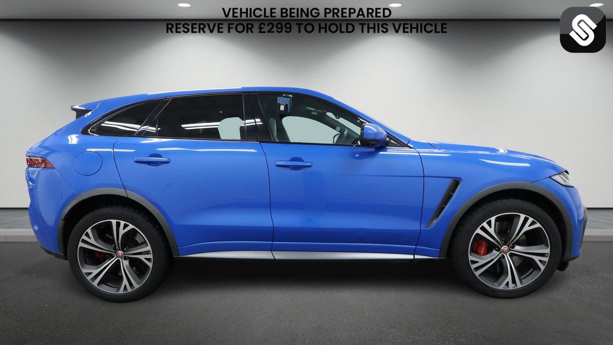 Jaguar F-PACE Image 5