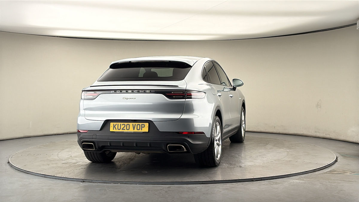 More views of Porsche Cayenne