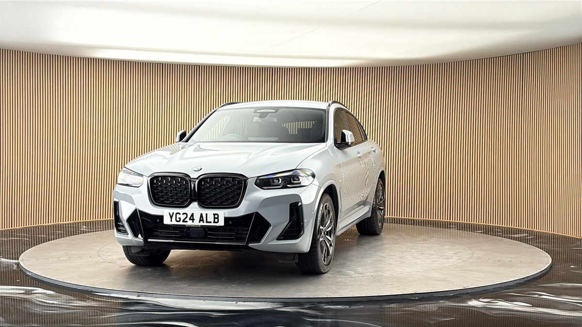More views of BMW X4