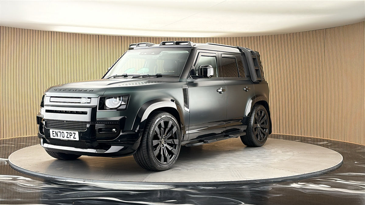 More views of Land Rover Defender 110