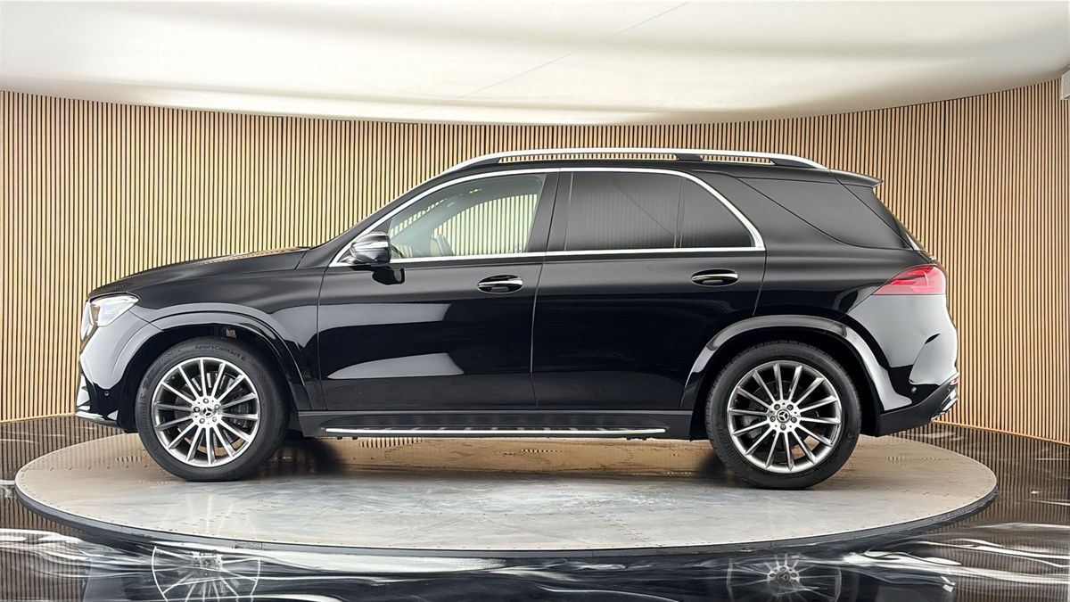 More views of Mercedes-Benz GLE