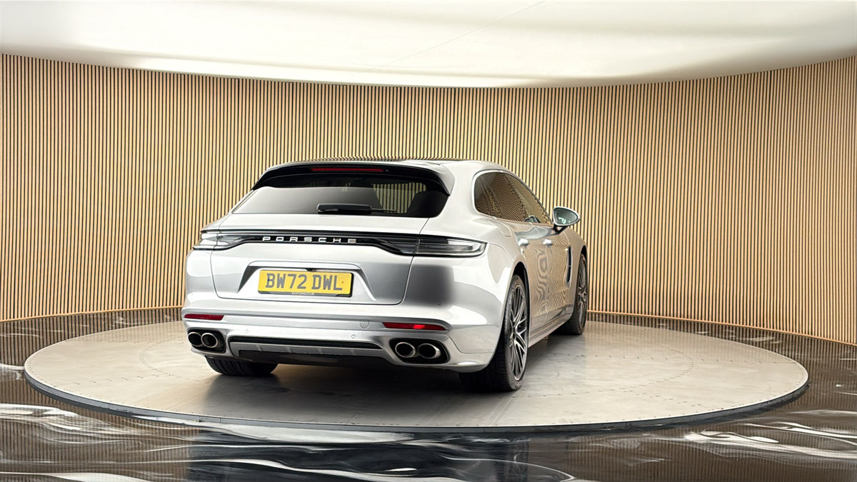 More views of Porsche Panamera