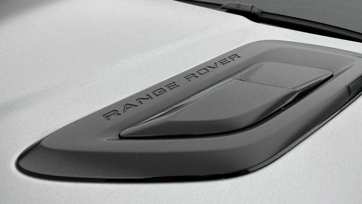 Land Rover Range Rover Sport Image 25