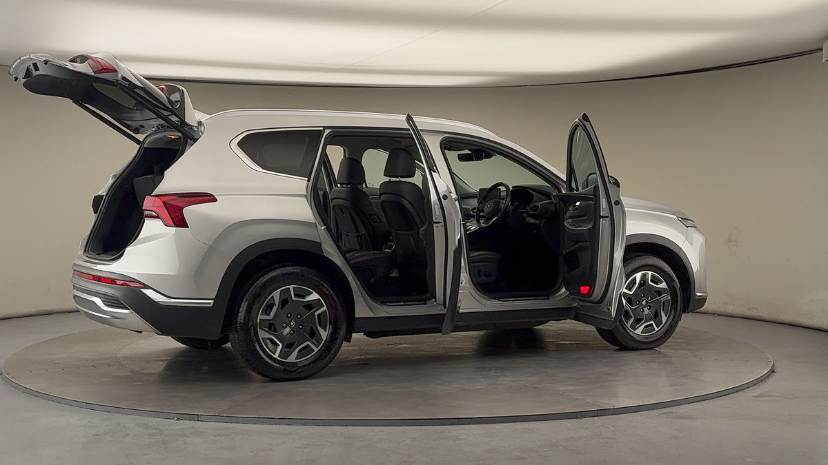 More views of Hyundai Santa Fe