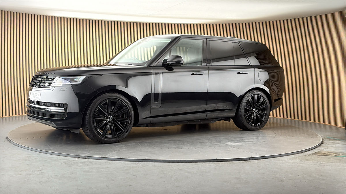 More views of Land Rover Range Rover