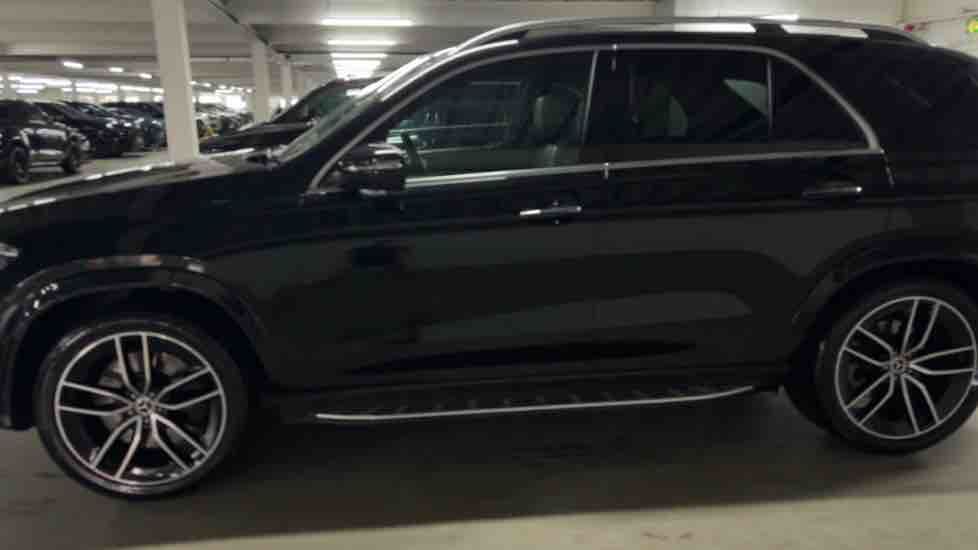 More views of Mercedes-Benz GLE