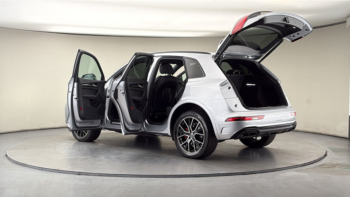 More views of Audi Q5